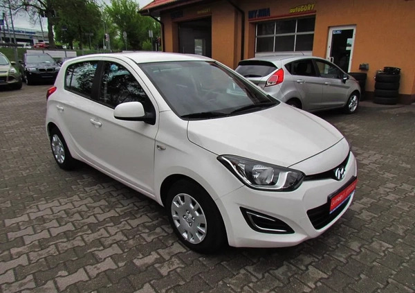 Hyundai i20 cena 18800 przebieg: 216000, rok produkcji 2013 z Ropczyce małe 172